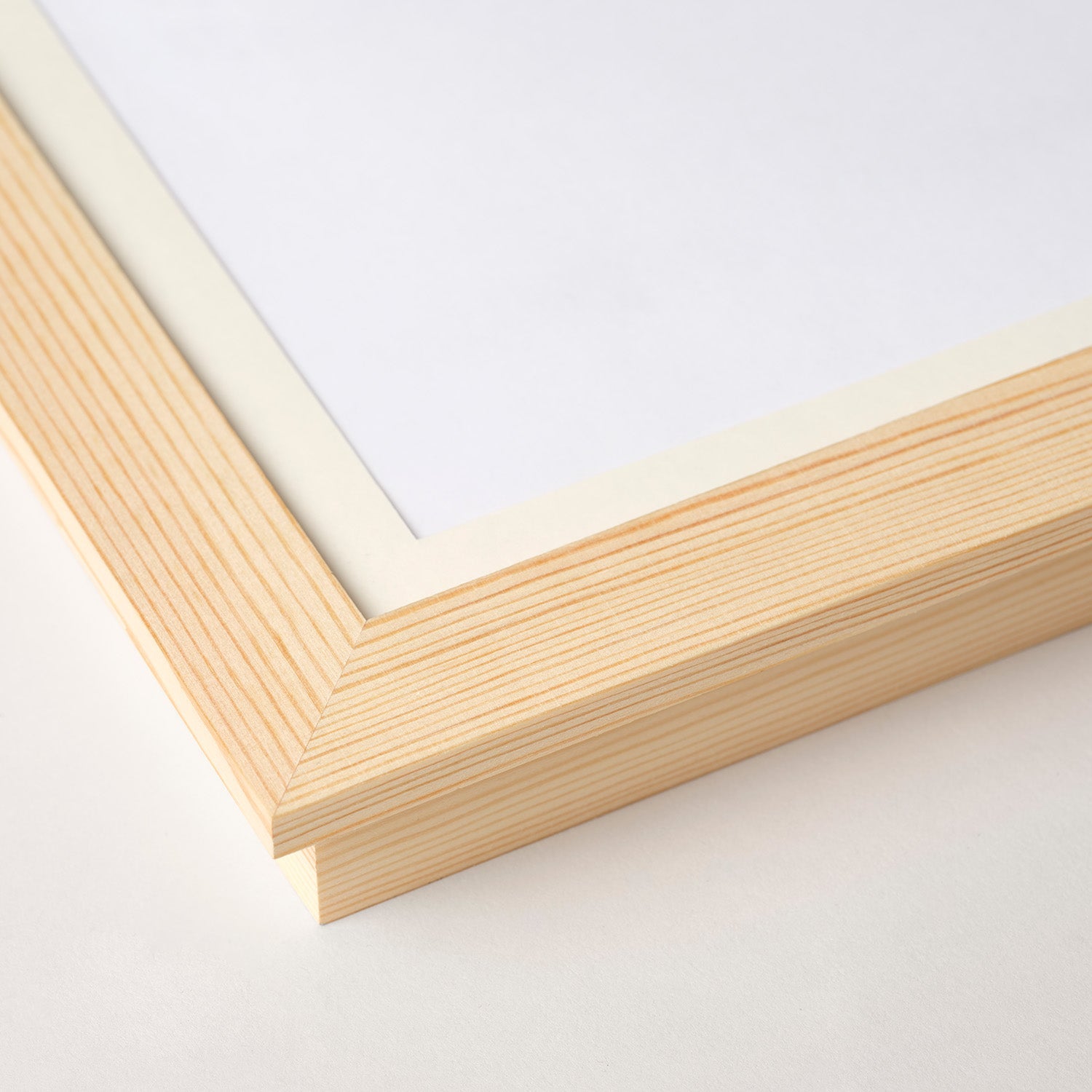 Toddlers Wooden Frame - puukehys massiivimännystä tai tammesta